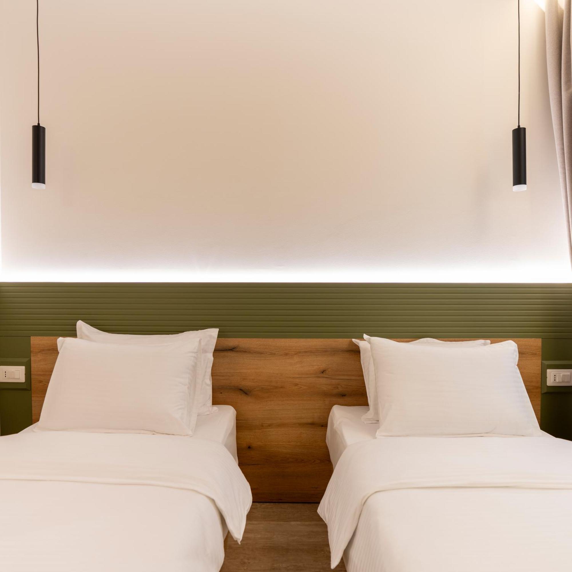 Star Hill Hotel พริสตีนา ภายนอก รูปภาพ