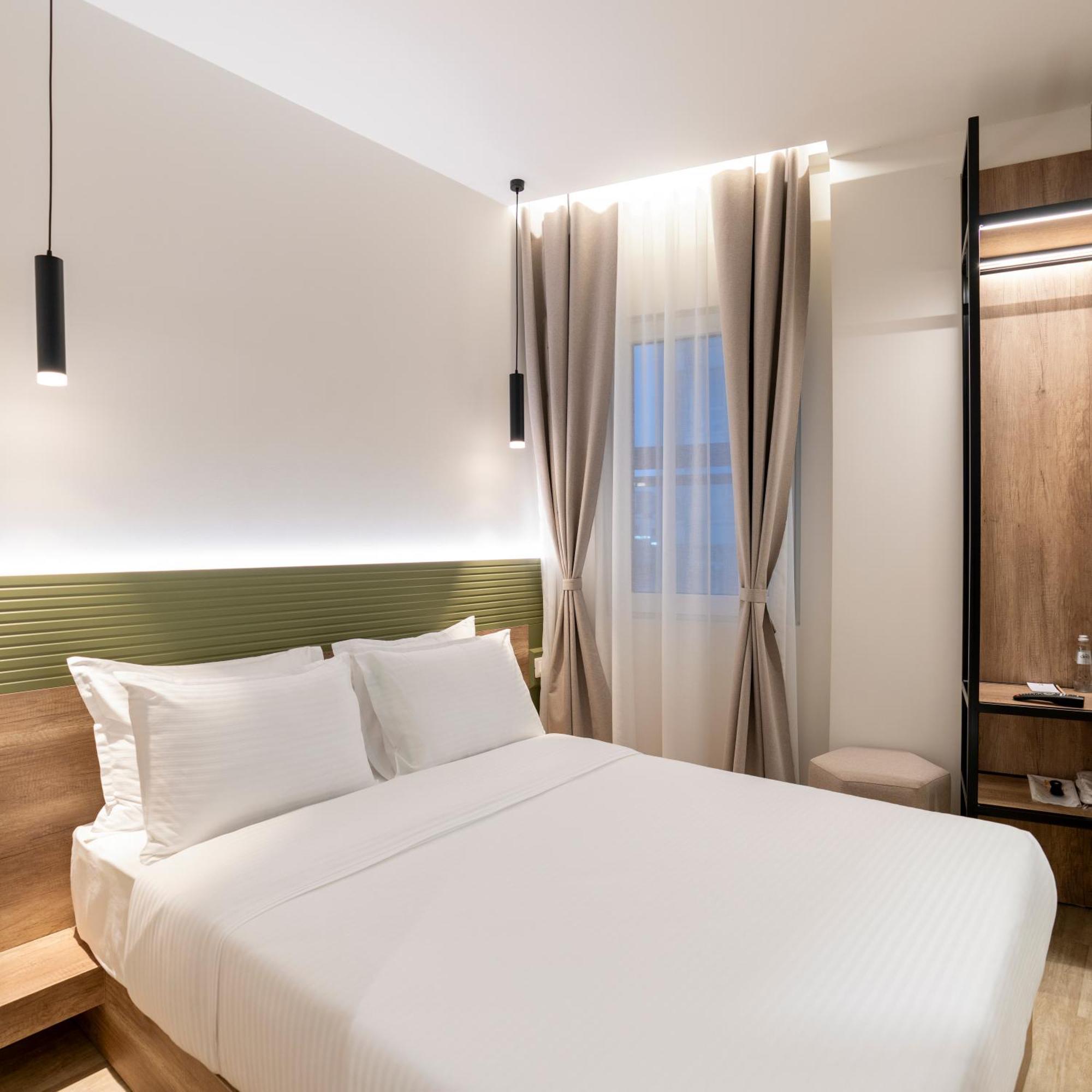 Star Hill Hotel พริสตีนา ภายนอก รูปภาพ