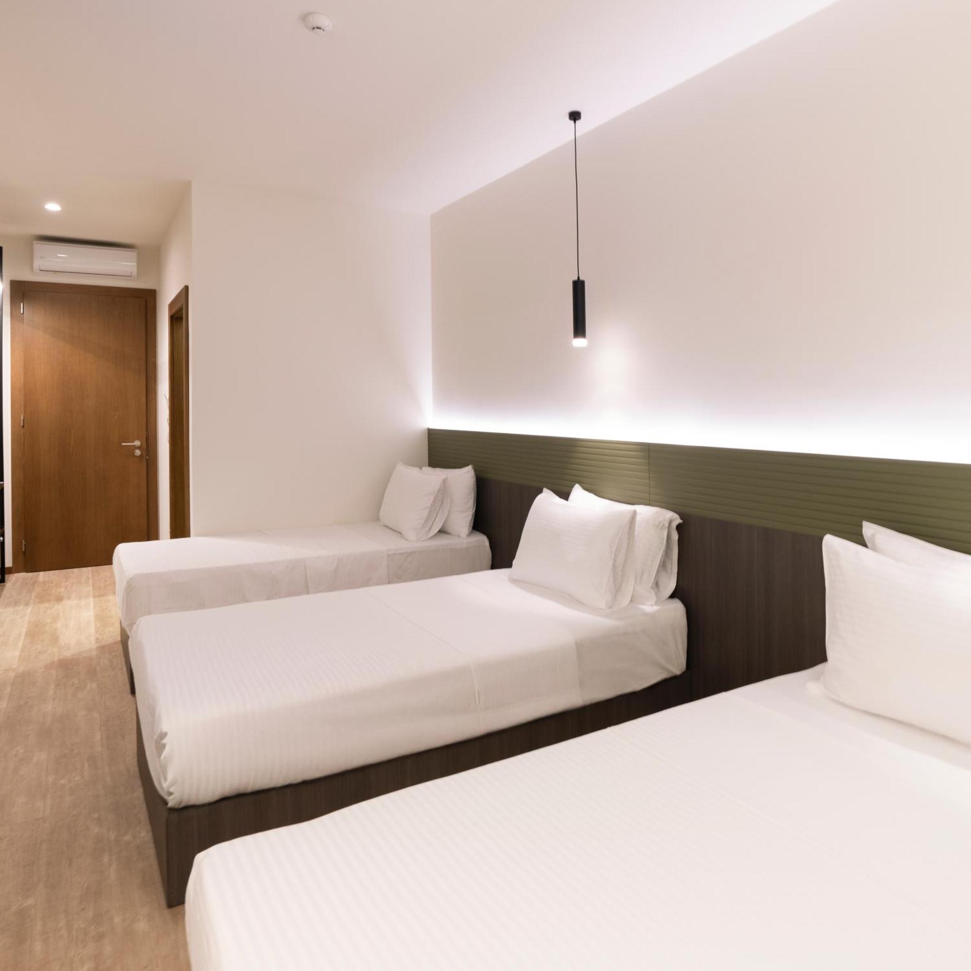 Star Hill Hotel พริสตีนา ภายนอก รูปภาพ